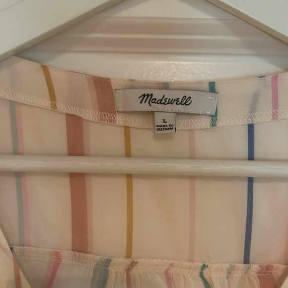 Madewell Button down Summer Shirt - Picture 2 of 5